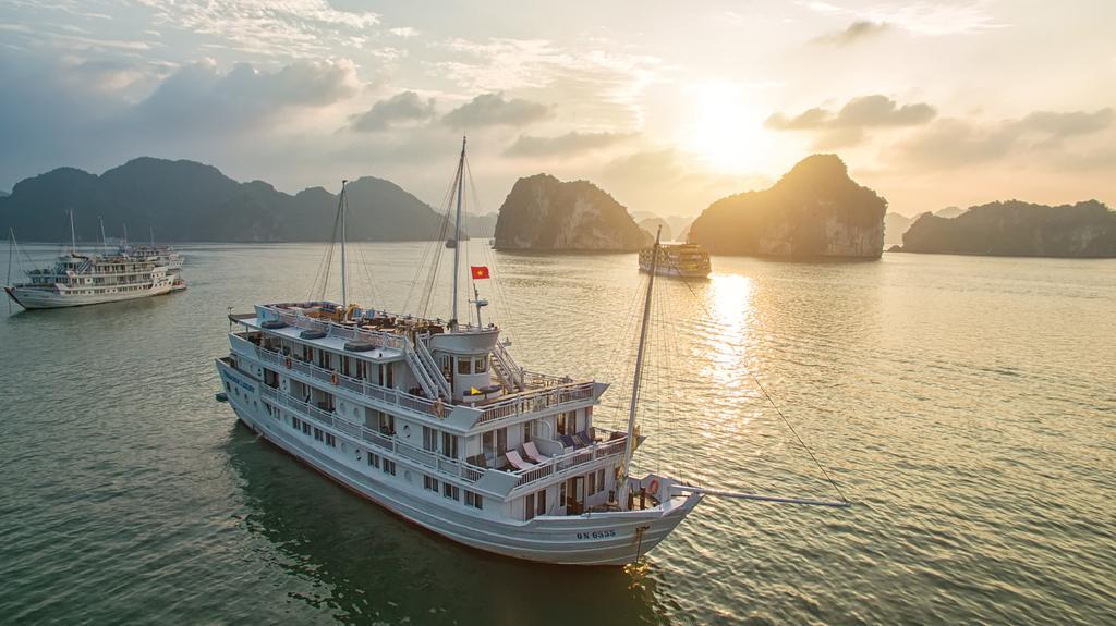 Paradise Sails Cruise Hạ Long Exterior foto