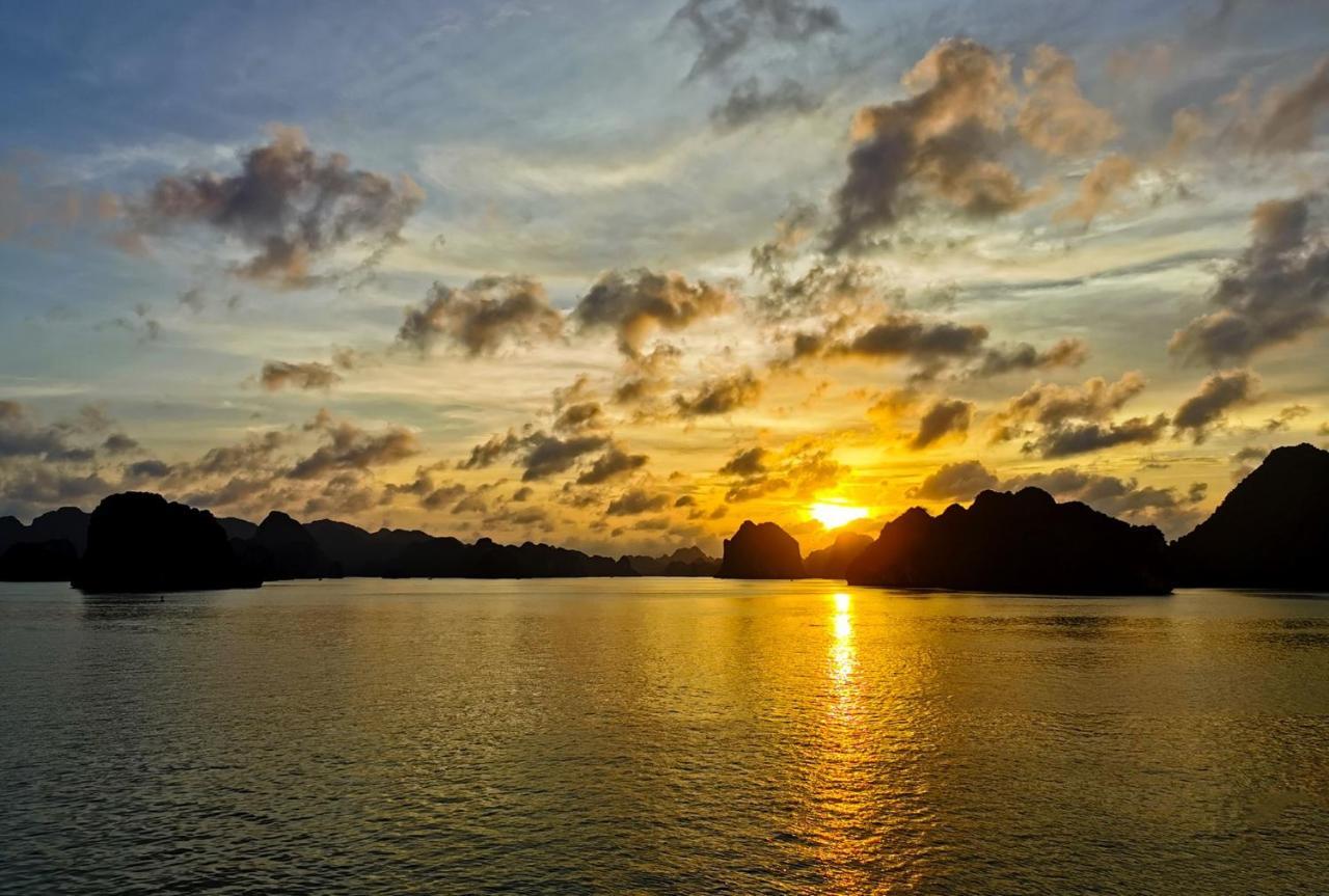 Paradise Sails Cruise Hạ Long Exterior foto